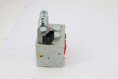 BOBCAT VALVE  2ND AUX