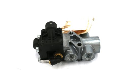VOLVO TRACTOR PROTECTION VALVE