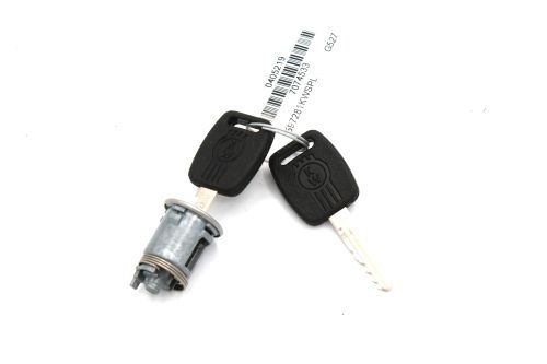 PACCAR KIT-CYLINDER KEY CAB DOOR W/KEY C