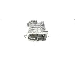 HOUSING - PUMP INJ