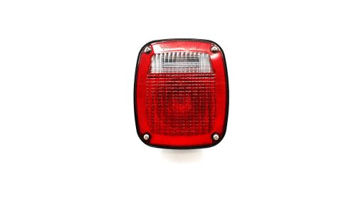 NAVISTAR LAMP STOP/TAIL/TURN UNIVERSAL RH