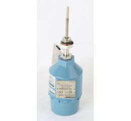 TEMPERATURE SENSOR/TRANSMITTER ASSEMBLY