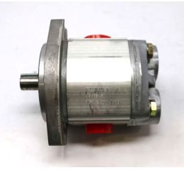 HYDRAULIC GEAR PUMP .68CI RH SAE A