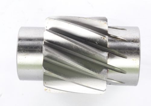 DANA SPICER GEAR 19 INTERNAL SPLINE  12 OUTSIDE TEETH