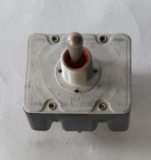 MICRO SWITCH TOGGLE 4PDT MAINTAINED 15A AT 115VAC  20A AT 28VDC