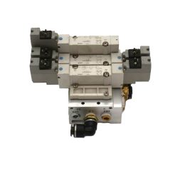 MANIFOLD. RR NOZZLE ASSEMBLY