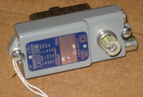 IWS SQUARE D LIMIT SWITCH LOT OF 4