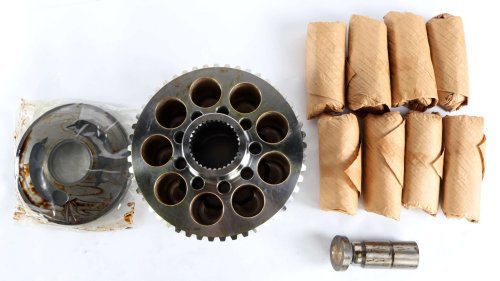 JOHN DEERE MOTOR CYLINDER INCLUDES: CYLINDER PLATE & NINE PISTONS