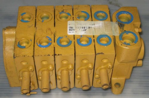 KOMATSU HYDRAULIC VALVE ASSEMBLY