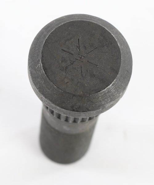 DANA SPICER WHEEL STUD