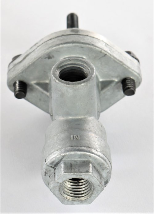 PACCAR PNEUMATIC VALVE - PARKING BRAKE CAB CONTROL