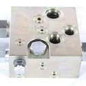 JOHN DEERE HYDRAULIC VALVE