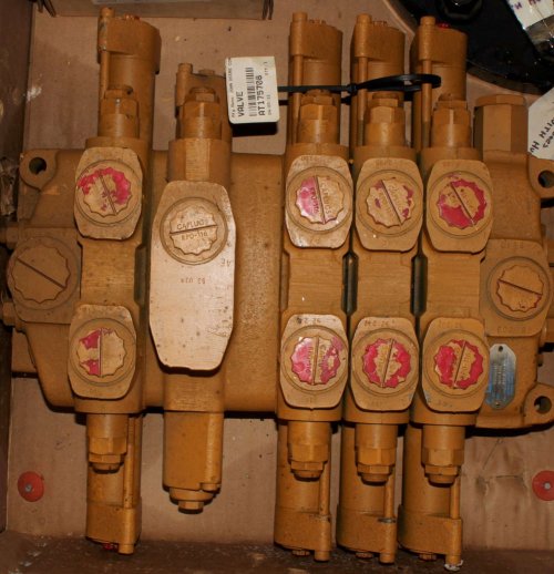 JOHN DEERE VALVE