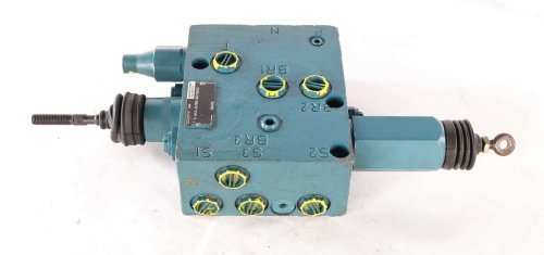 JOHN DEERE VALVE