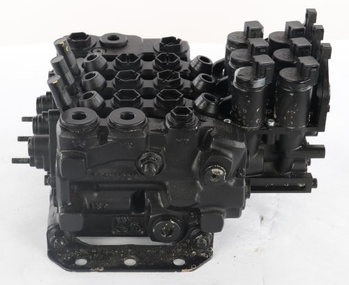 PARKER THREE SPOOL HYDRAULIC CONTROL VALVE