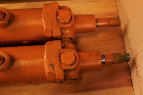 DAVID BROWN HYDRAULIC VALVE