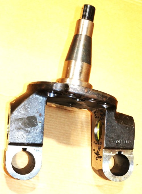 DANA SPICER KNUCKLE ASSEMBLY - STEERING