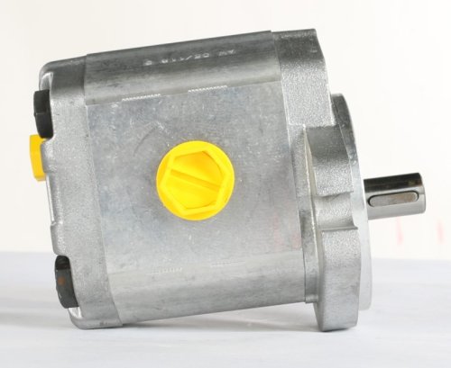 DANFOSS - SUNDSTRAND / SAUER-DANFOSS HYDRAULIC MOTOR