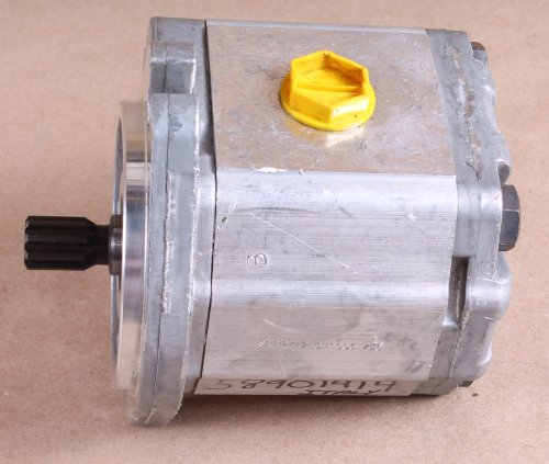 SUNDSTRAND GEAR PUMP