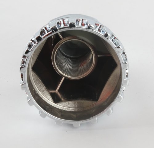 AMERICAN CHROME NUT CAP