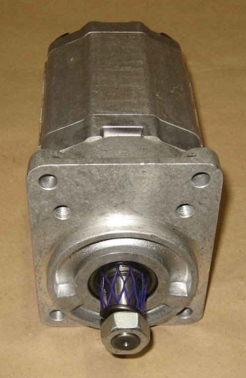 SUNDSTRAND HYDRAULIC GEAR MOTOR