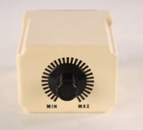 SCHNEIDER ELECTRIC PLUG-IN VARIABLE TIME ON-DELAY RELAY  240VAC
