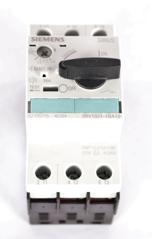 SIEMENS CIRCUIT BREAKER