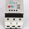 SIEMENS RELAY  3-POLE  45-63 AMP  30KW  600VAC  24VDC