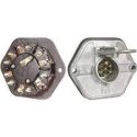 PHILLIPS 7-WAY SOCKET - EXTENDED BARREL W/30A BREAKERS