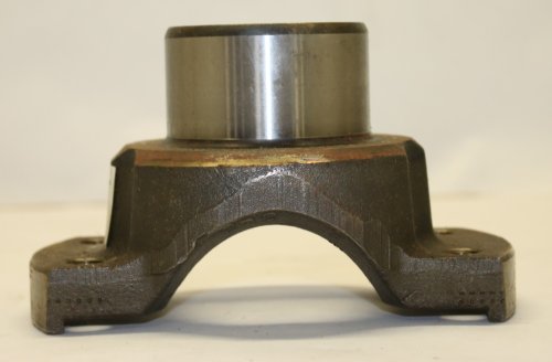DANA - SPICER HEAVY AXLE YOKE