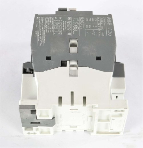 ABB CONTACTOR 3-POLE 32A