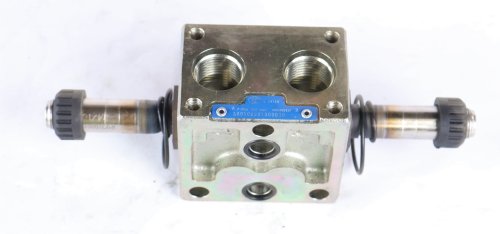 BOSCH REXROTH OIL CONTROL HYDRAULIC DIRECTIONAL CONTROL VALVE W/O COILS