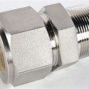 SWAGELOK / HOUSTON CENTER VALVE & FITTING CONNECTOR FITTING - 1.5in TUBE X 1.5in MNPT SS