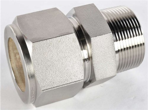 SWAGELOK / HOUSTON CENTER VALVE & FITTING CONNECTOR FITTING - 1.5in TUBE X 1.5in MNPT SS