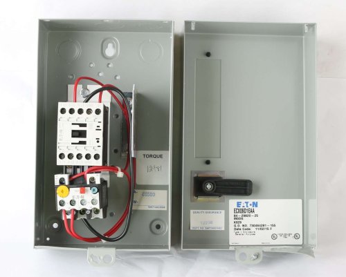 CUTLER HAMMER MOTOR STARTER - ENCLOSED