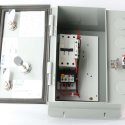 CUTLER HAMMER MOTOR STARTER - ENCLOSED