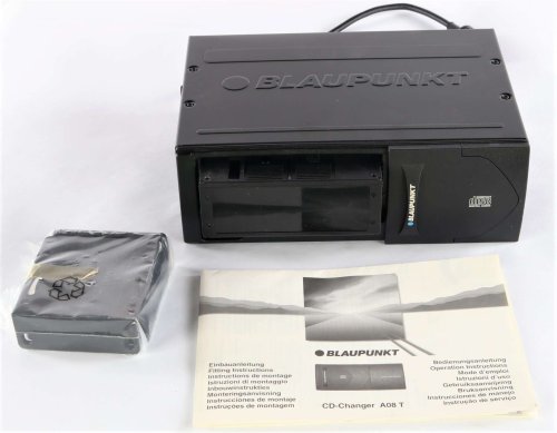 BLAUPUNKT CD CHANGER