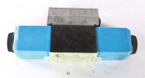 VICKERS HYDRAULIC SOLENOID VALVE - DIRECTIONAL CONTROL