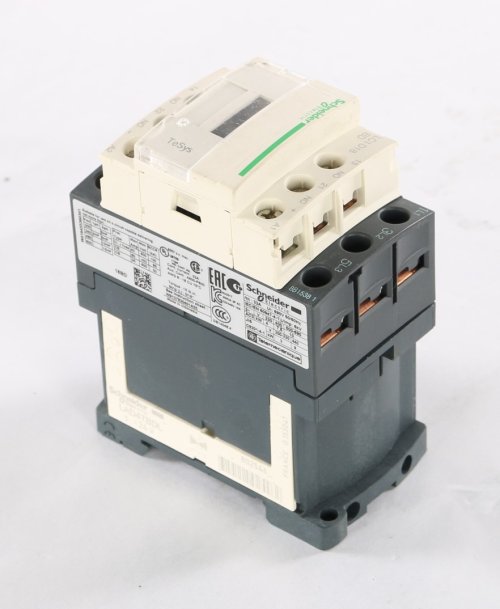 TELEMECANIQUE CONTACTOR 18A 3P 24VDC-COIL