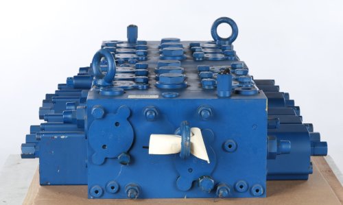 REXROTH HYDRAULIC VALVE - MULTI-PORT
