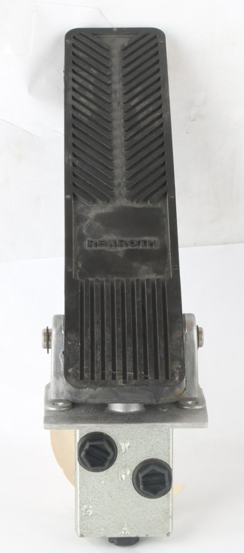 REXROTH PEDAL VALVE ASSEMBLY