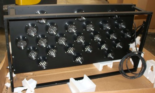 WANCO ARROW BOARD LED 30x60in 25 LIGHT 12 PATTERN