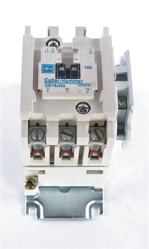 CUTLER HAMMER CONTACTOR 3-POLE 120V COIL