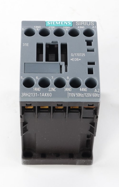 SIEMENS CONTACTOR RELAY  110/120 VAC