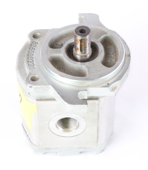 SCHWARZE HYDRAULIC GEAR MOTOR 1.24 CU.IN./REV