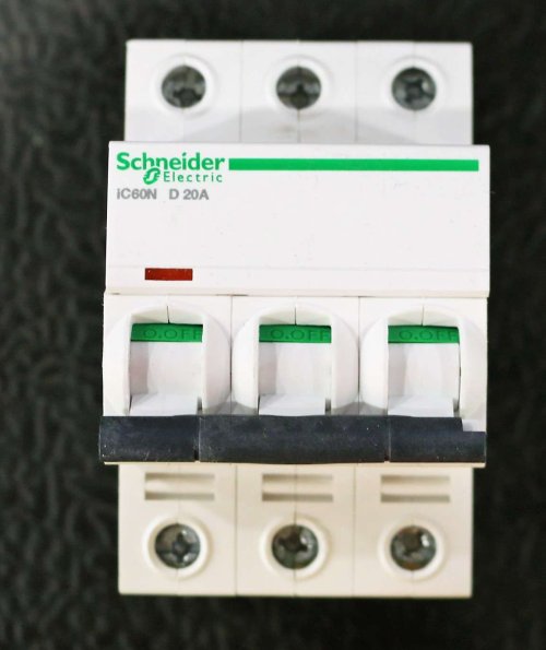 SCHNEIDER ELECTRIC MINIATURE CIRCUIT BREAKER