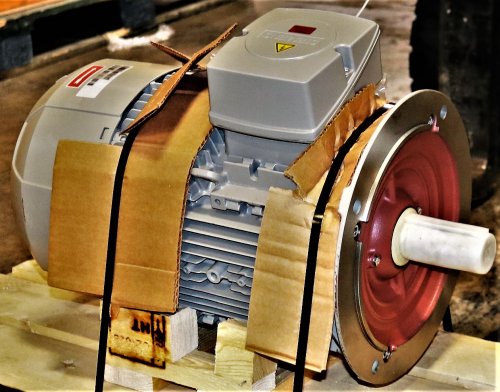 SIEMENS ELECTRIC MOTOR 1AV3131A 50/60Hz 6.2/7.5kW 500/575V