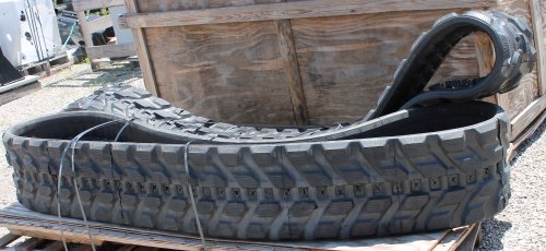 JLG TRACK ASM_RUBBERCARRIER TREAD 400X82X72.5 RS