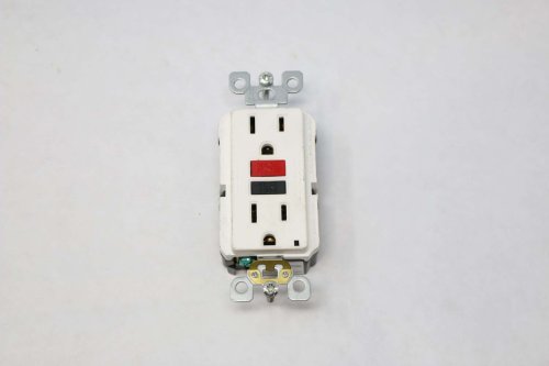 IWS GFI POWER OUTLET
