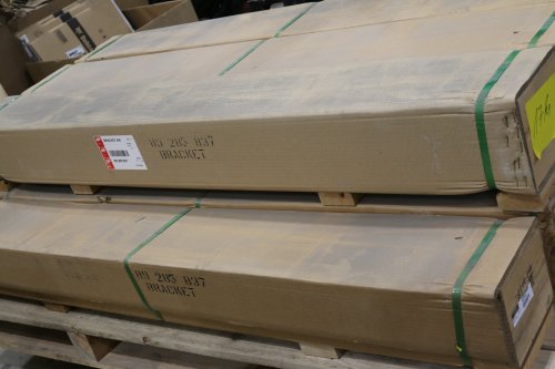 BOBCAT BRACKET - AIR FILTER